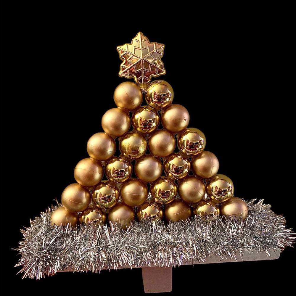 Silver and Gold Holiday Decor❤️